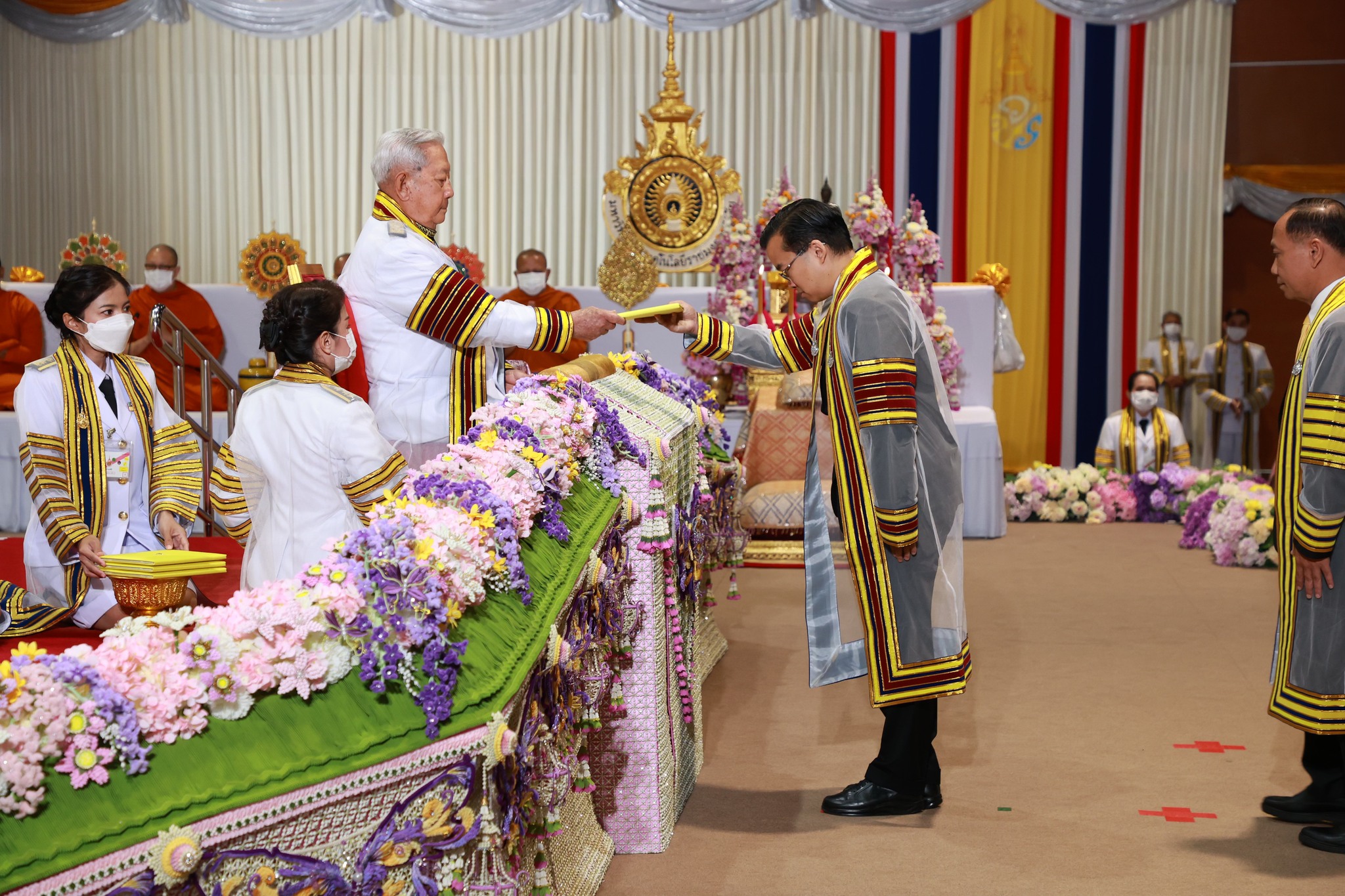 พิธีพระราชทานปริญญาบัตรแก่ผู้สำเร็จการศึกษา จากมหาวิทยาลัยเทคโนโลยีราชมงคลศรีวิชัย ประจำปีการศึกษา 2566